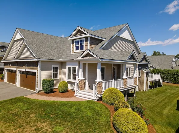 12 Fox Hill Ln #12, Dracut, MA 01826
