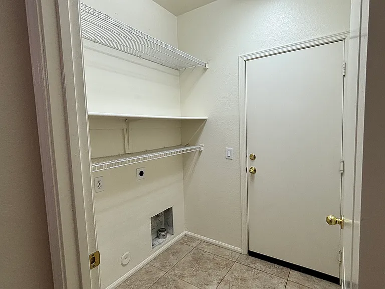 20901 N 37th Way — Photo 11