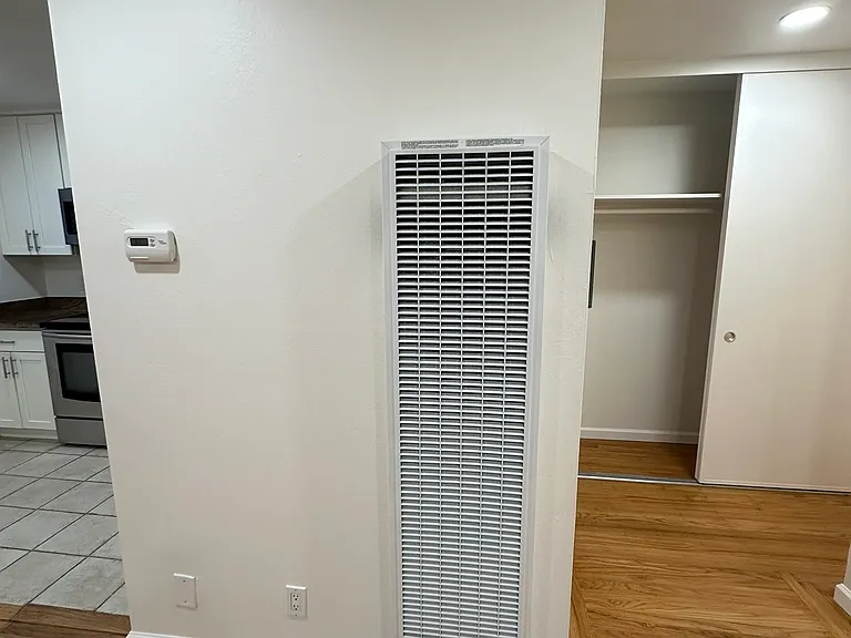 5445 Broadway #1 — Photo 36