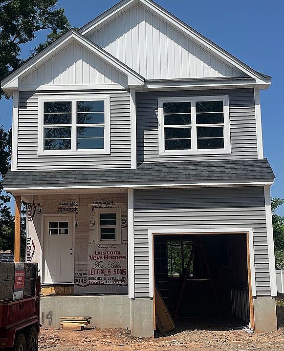 1st image of 14 Lionel St