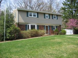 1009 Arborwood Dr, Gibsonia, PA