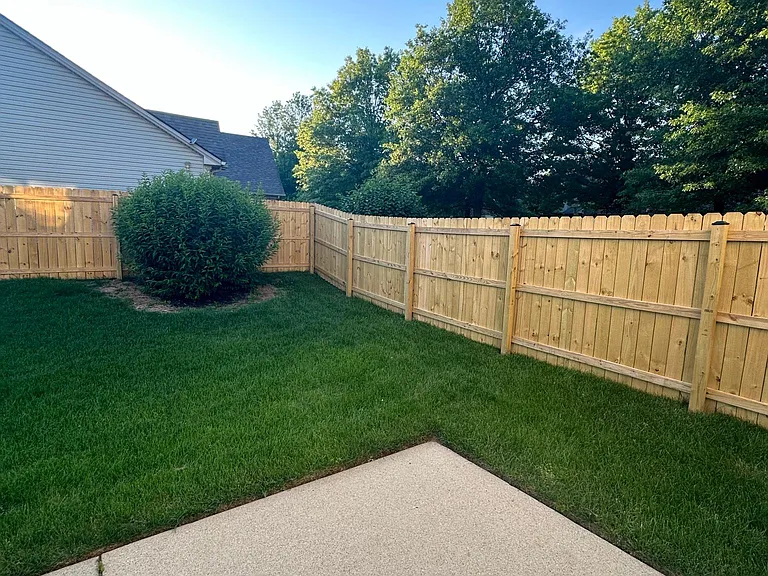 400 Amberley Dr — Photo 14