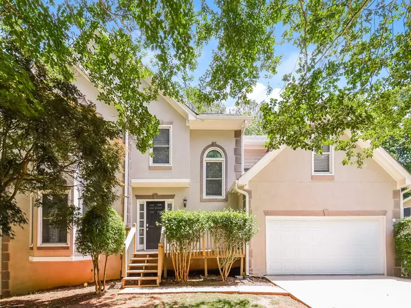 4118 Huntcliff Dr, Woodstock, GA 30189