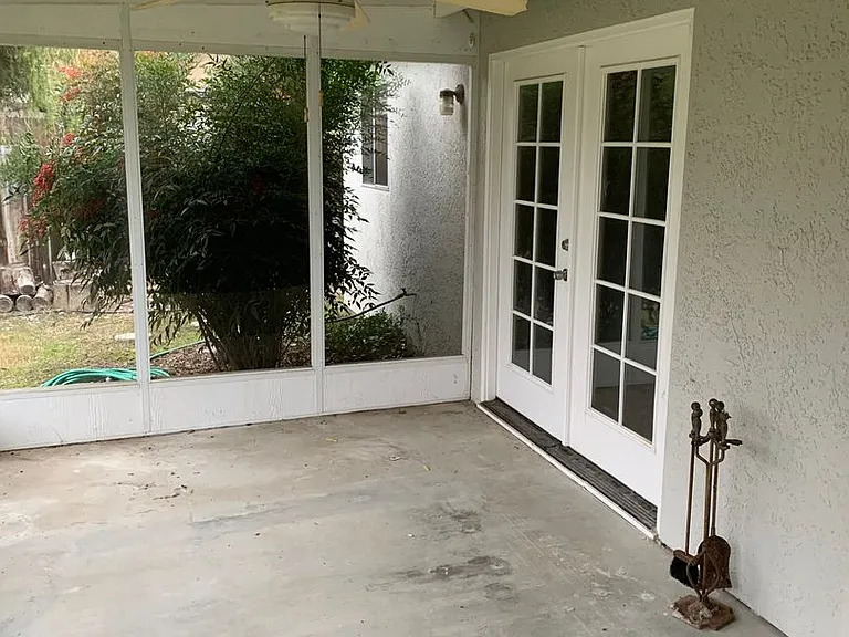 3208 Holly Ct — Photo 23