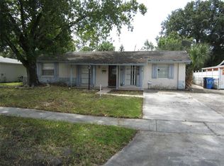 8418 Woodlake Dr, Tampa, FL 33615