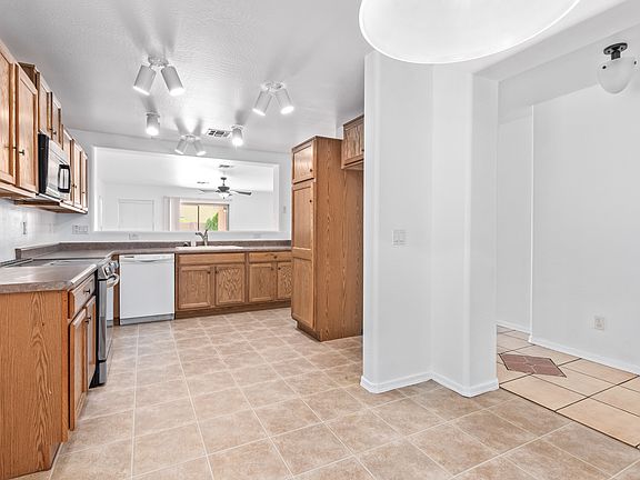 4th image of 1211 W Wilson Ave