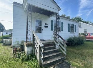 40 Mitchell Rd, Hampton, VA 23669