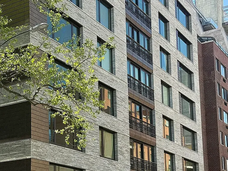 428 W 19th St #10A — Photo 26