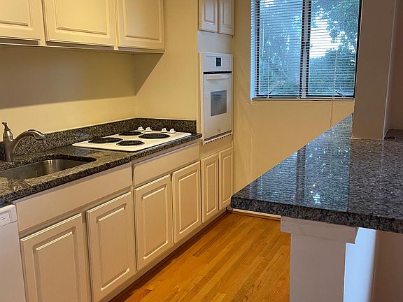 2nd image of 401 E Alexandria Ave APT 304