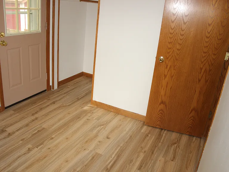 2430 Superior St — Photo 8