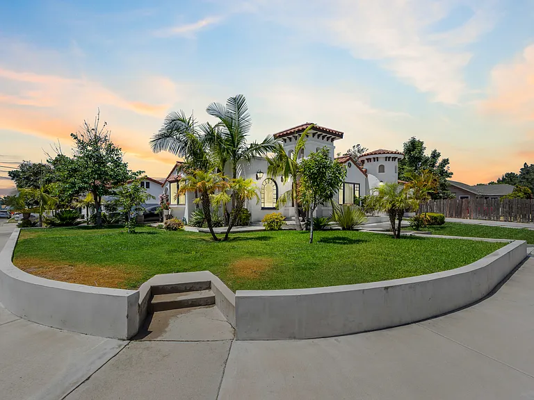 10068 Russell Ave — Photo 10