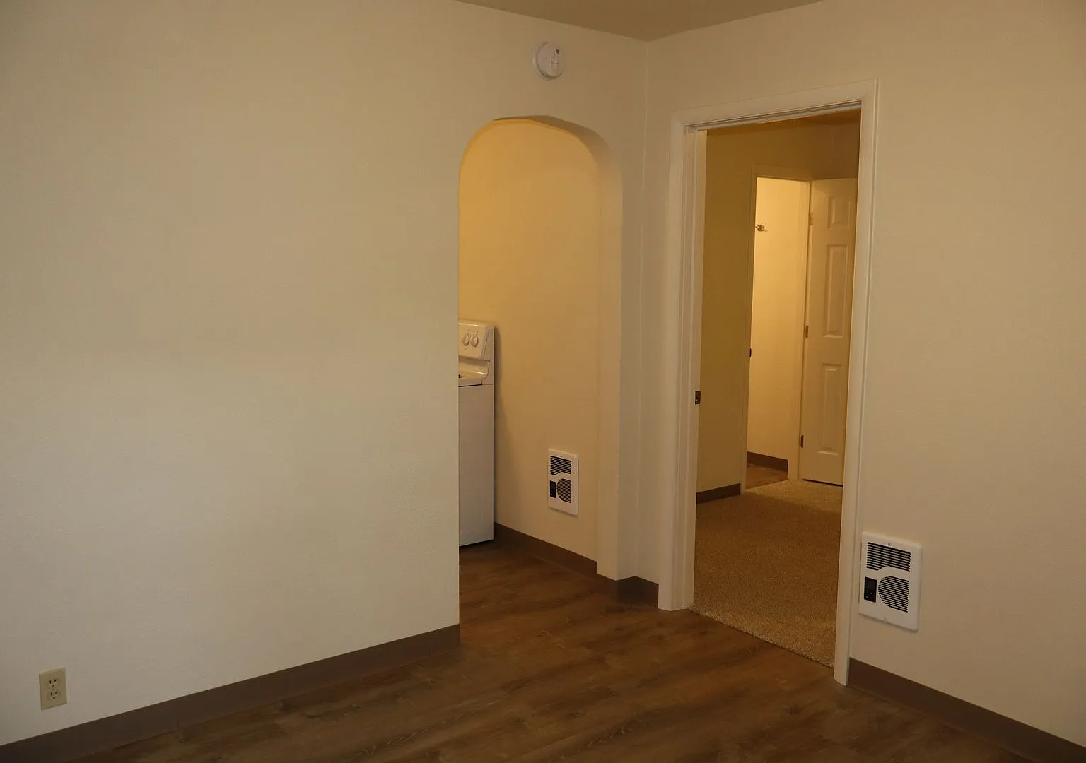 610 Stover St. — Photo 4