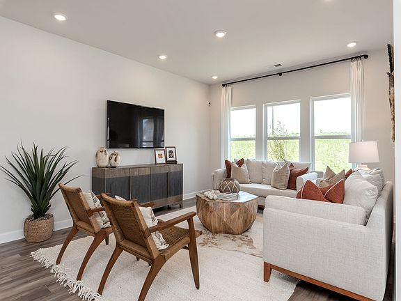 Newport floorplan at Simpson Farms.