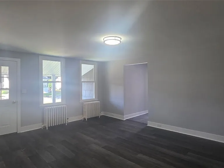 11 Euclid Ave #LEFT — Photo 13