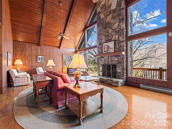 5th image of 164 Bluebird Ln