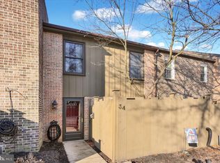 34 Fairway Rd, Reading, PA 19607