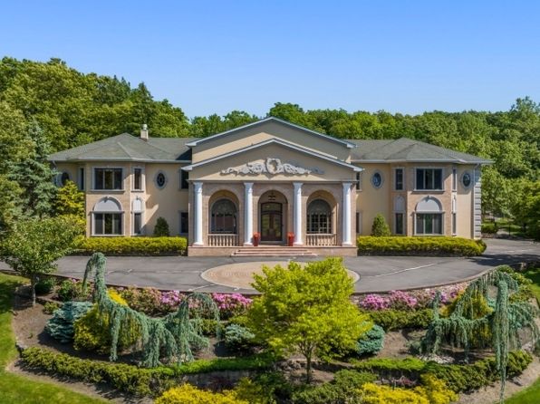 65 Avon Dr, Essex Fells Twp., NJ 07021
