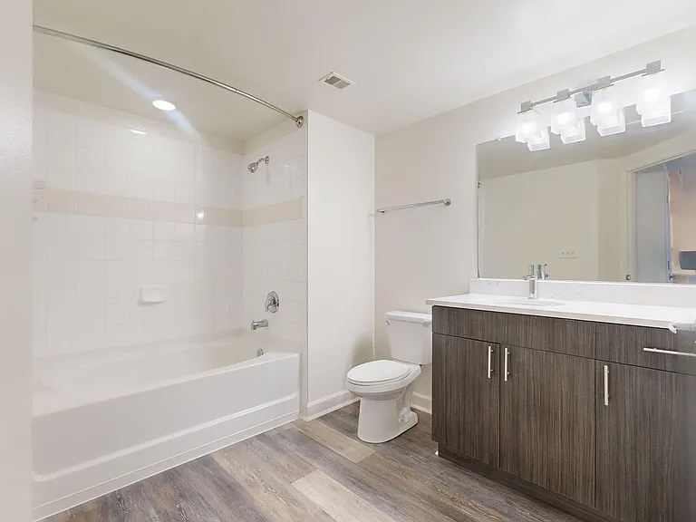 1301 Thomas Circle — Photo 92