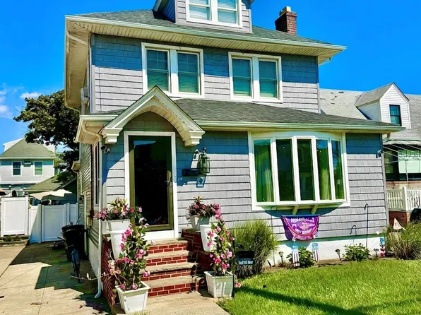 524 Beach 133rd Street, Rockaway Park, NY 11694