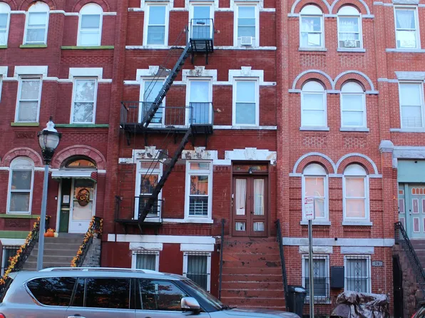 27 Madison Avenue image 1 of 4