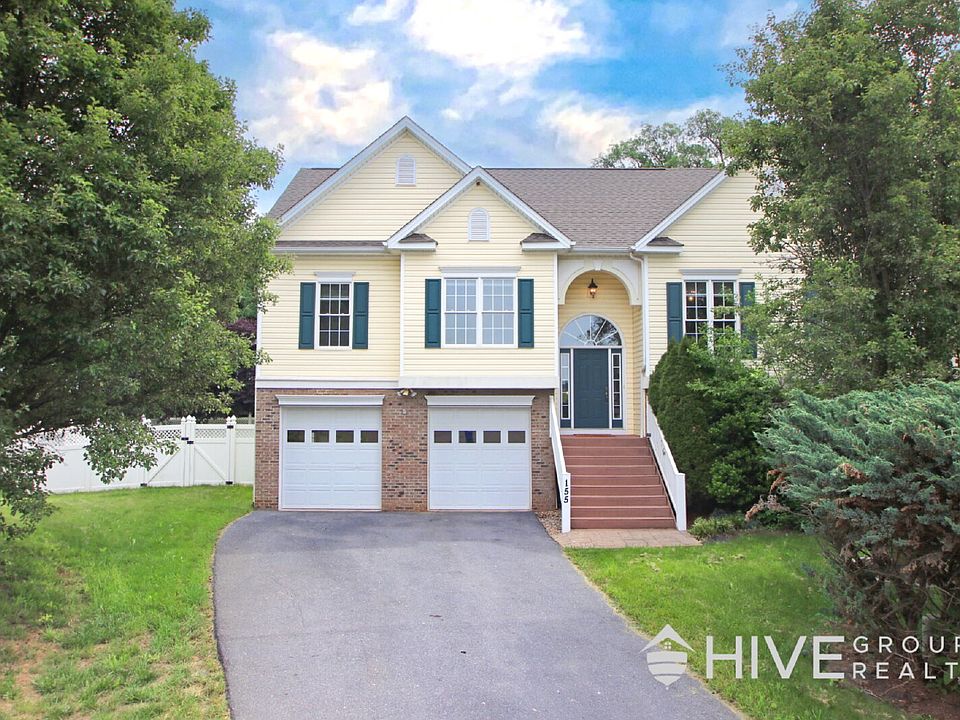 1st image of 155 Chelsea Cir