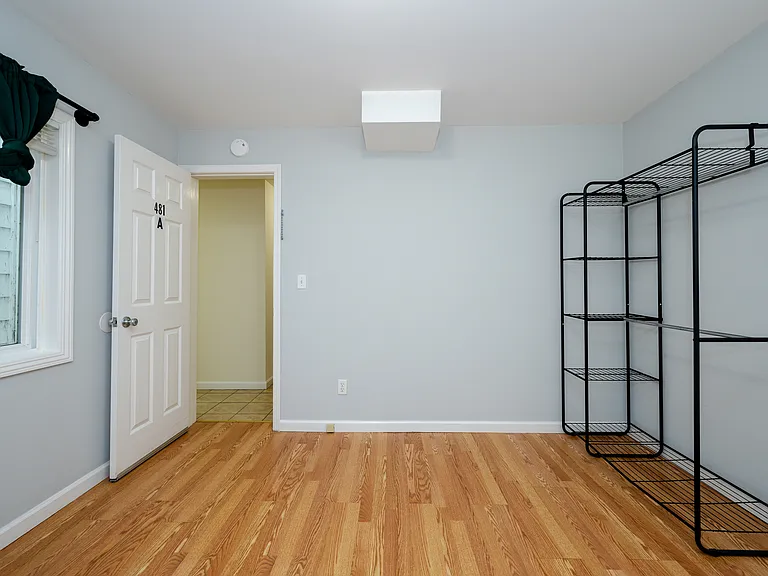 481 Monterey Blvd #A — Photo 1