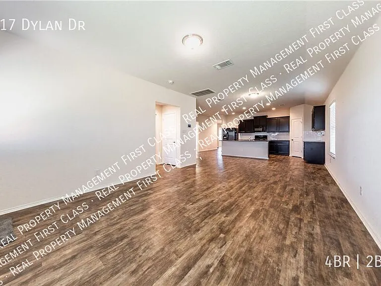 117 Dylan Dr — Photo 9