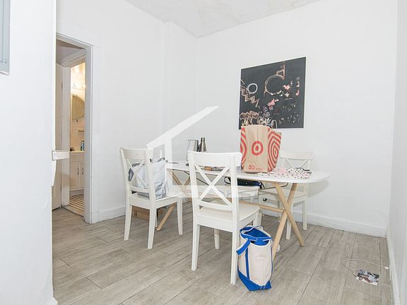 5th image of 56 Egmont St #1E