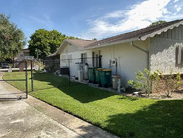 3 bed, 1600 sqft, $4,000 — Photo 2