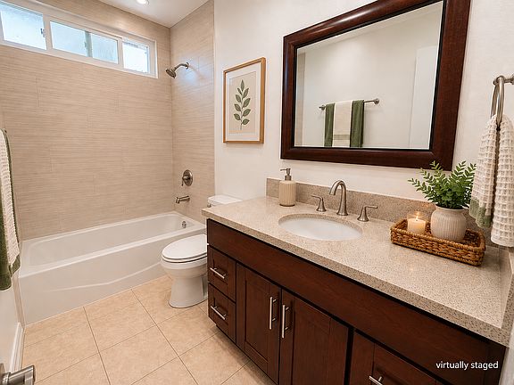 3rd image of 2210 Vanderbilt Ln APT 20