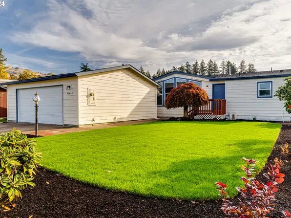 85685 Manchester Ln, Eugene, OR 97405