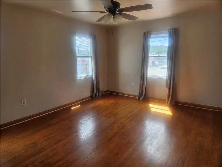 2448 Mill St — Photo 11