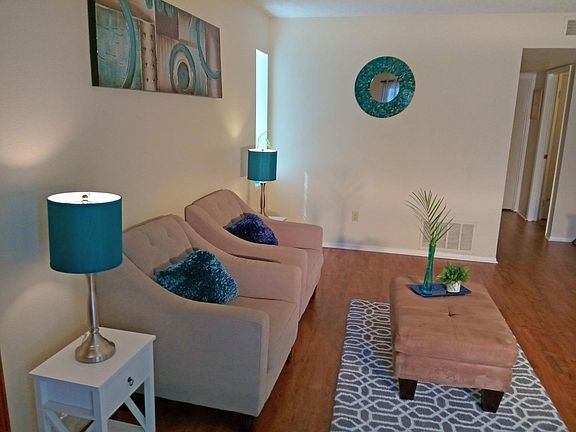 2nd image of 303 Tradewinds Dr APT 2