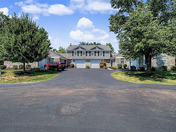 3rd image of 774 Stoneharbor Ln