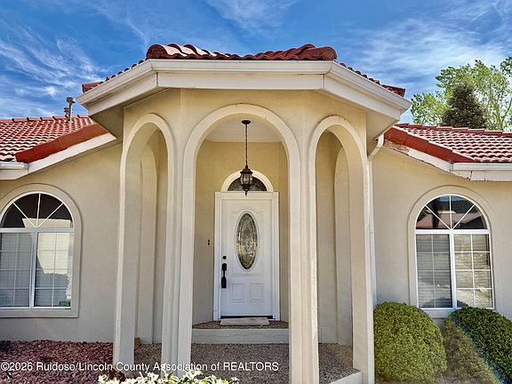 4th image of 125 Sarah Ln
