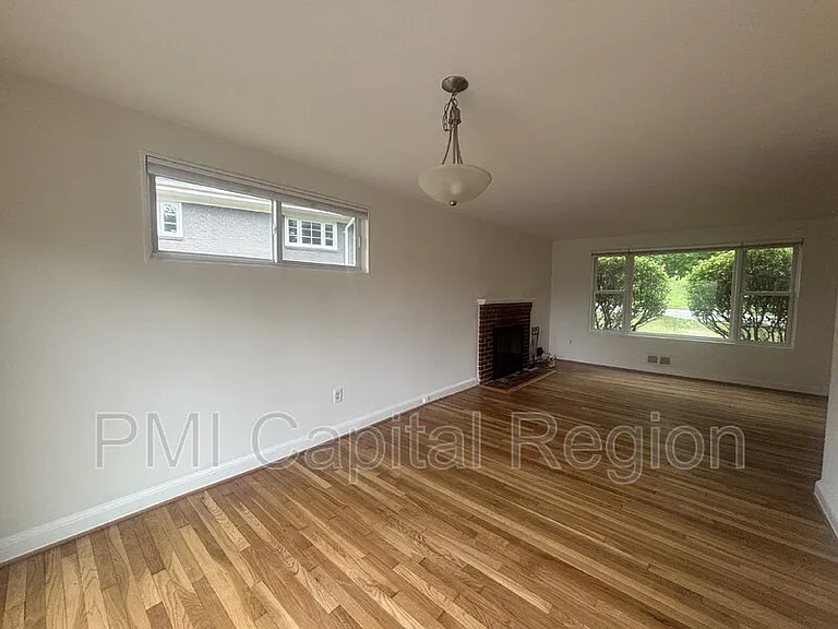 2929 Terrace Dr — Photo 4