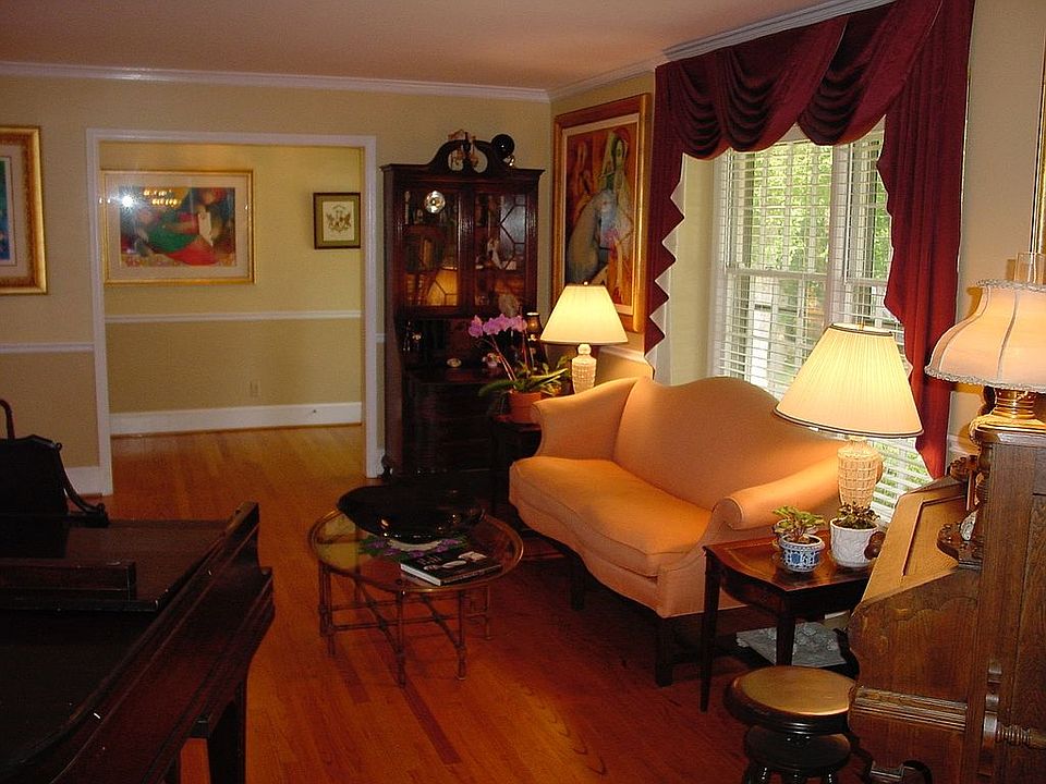 2nd image of 6358 Gaywind Dr