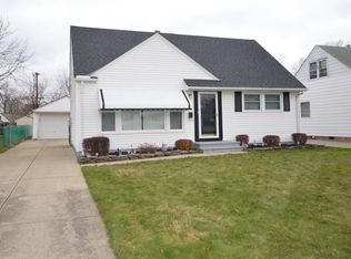 418 E 308th St, Eastlake, OH 44095