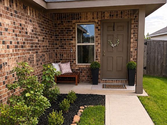 2nd image of 126 Spring Rose Dr