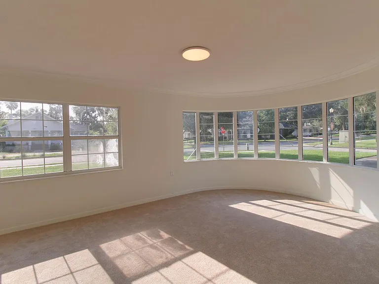 1667 Mizell Ave — Photo 5