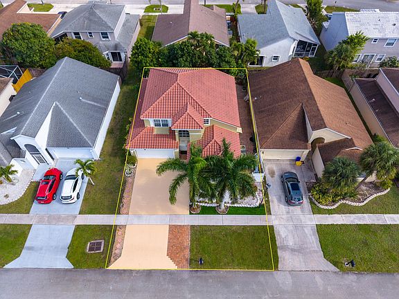 4th image of 18956 La Costa Lane