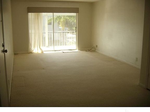 5th image of 6391 Bay Club Dr APT 3