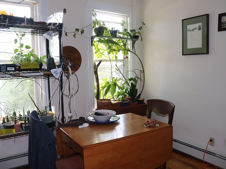 2nd image of 503 Franklin St #12