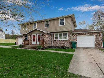 6802 Pin Oak Dr, Boston, NY, 14025