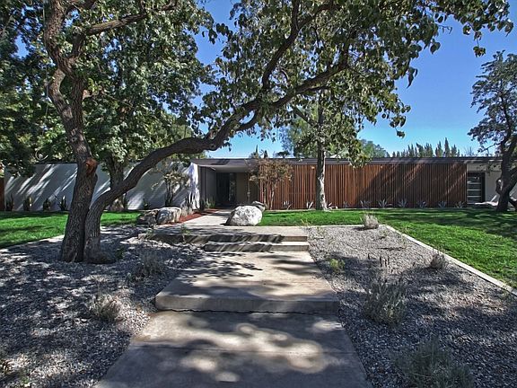 2nd image of 3921 Claremont Dr