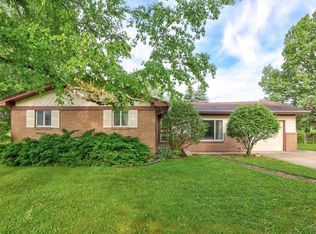 2925 Glacier Dr, Saginaw, MI 48603