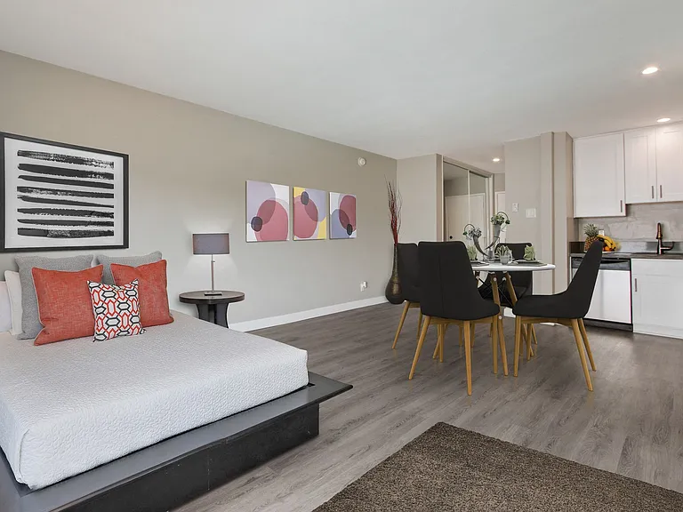 Sepulveda West Apartments — Photo 32