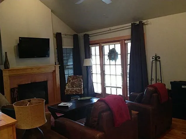 3939 El Campo Ave — Photo 10