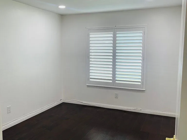 652 E Skylark Dr — Photo 6