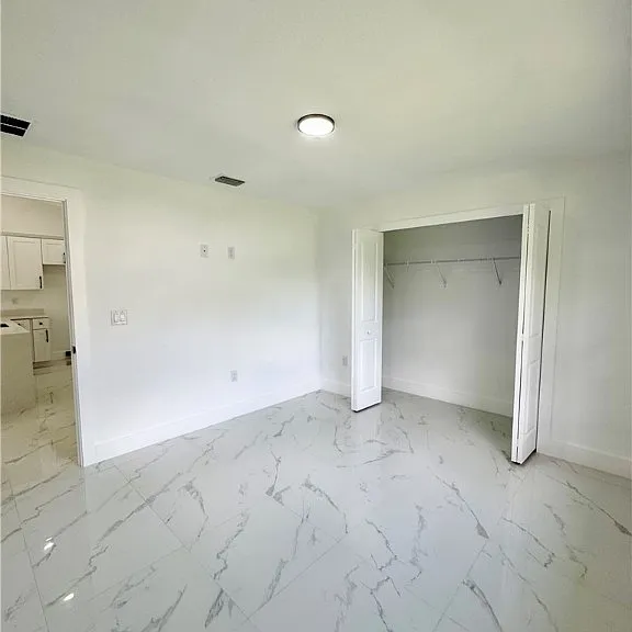670 Chemstrand St E — Photo 25